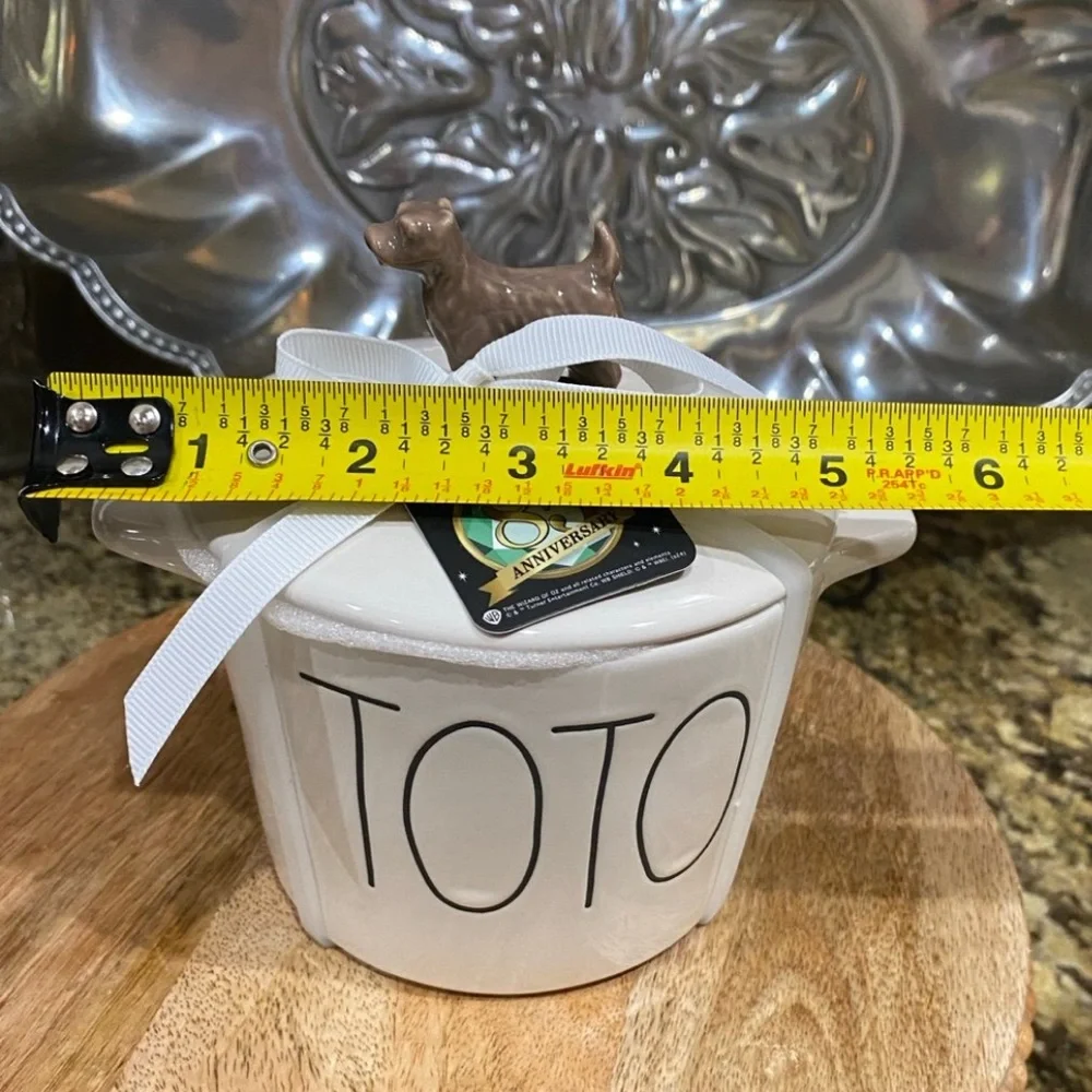 Rae Dunn Wizard of Oz TOTO figural covered ramekin/mini casserole- Brand new